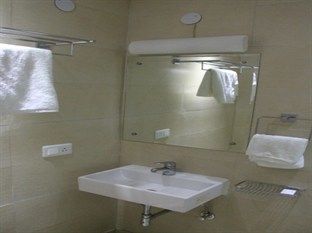 Hotel Grace New Delhi Ngoại thất bức ảnh